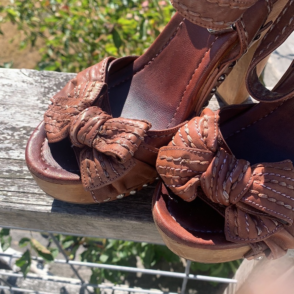 MIU MIU Prada Rare Genuine Italian Leather Wood Maryjanes Clogs Heels